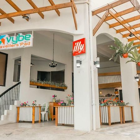Apartamento Vybe Travellers Pad Baguio City Exterior foto